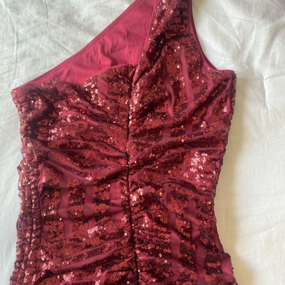 One shoulder ruched mini dress - Picture 7 of 8